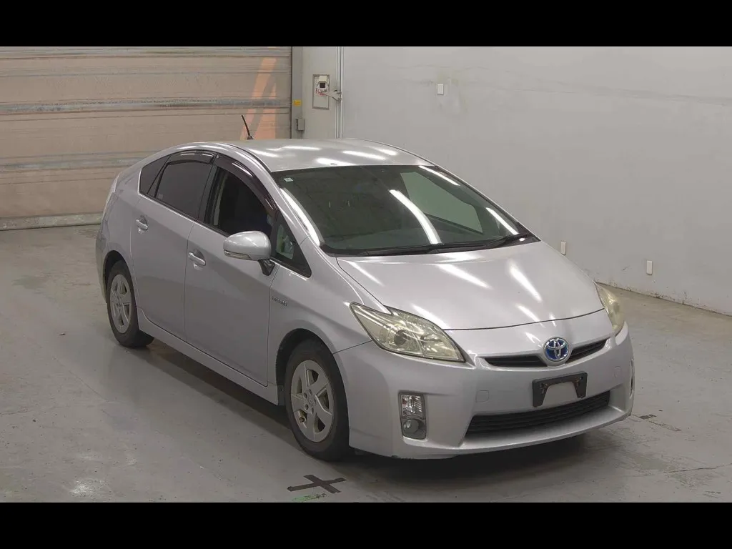 TOYOTA PRIUS 5D S