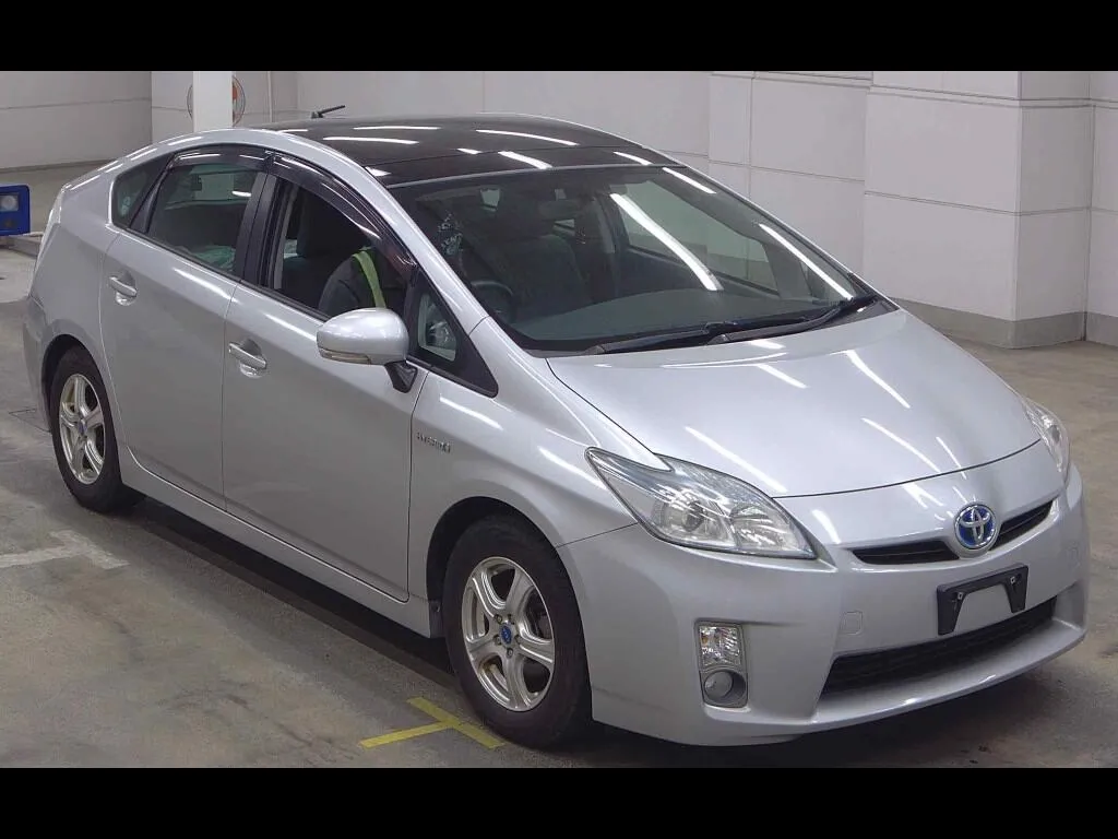 TOYOTA PRIUS 5D G