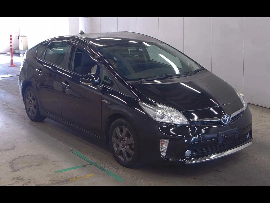TOYOTA PRIUS 5D S
