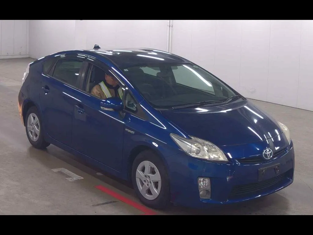 TOYOTA PRIUS 5D S