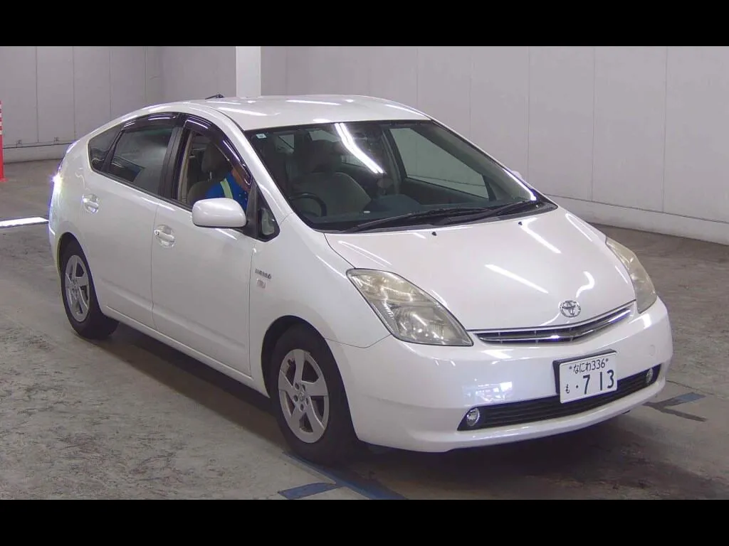 TOYOTA PRIUS 5D S 10TH ANNIVERSARY EDITION