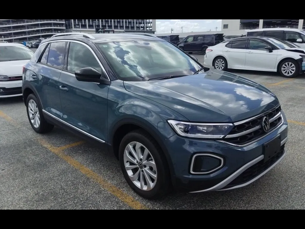 VOLKSWAGEN T-ROC TSI STYLE