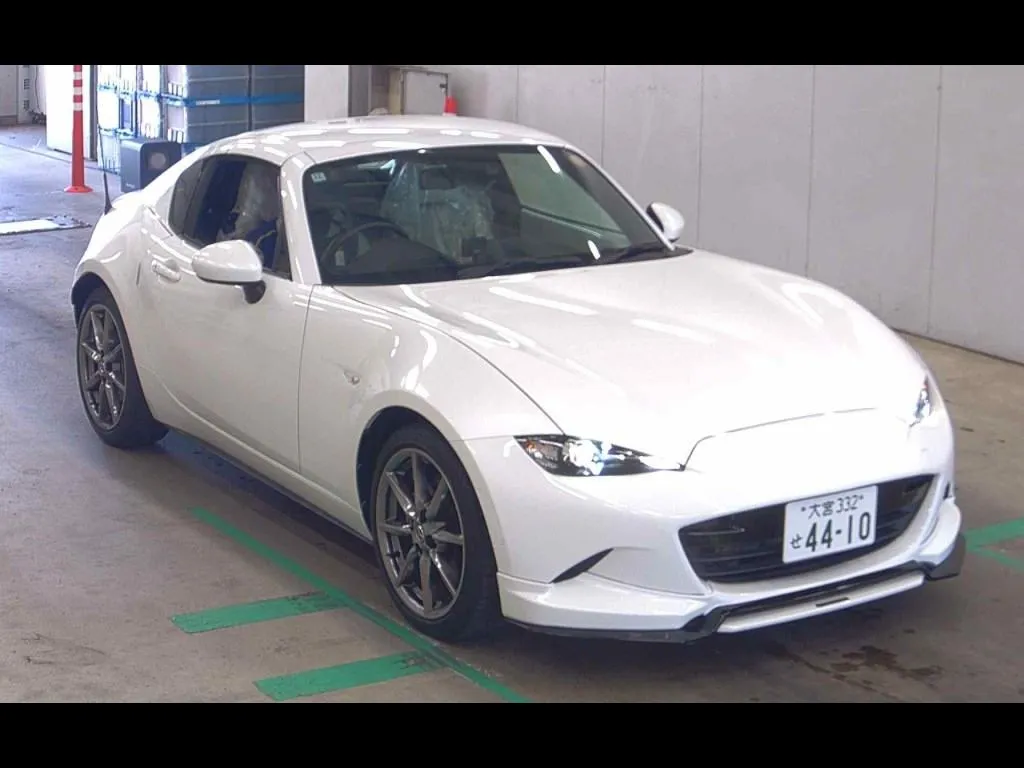 MAZDA ROADSTER RF VS WHITE SELECTION