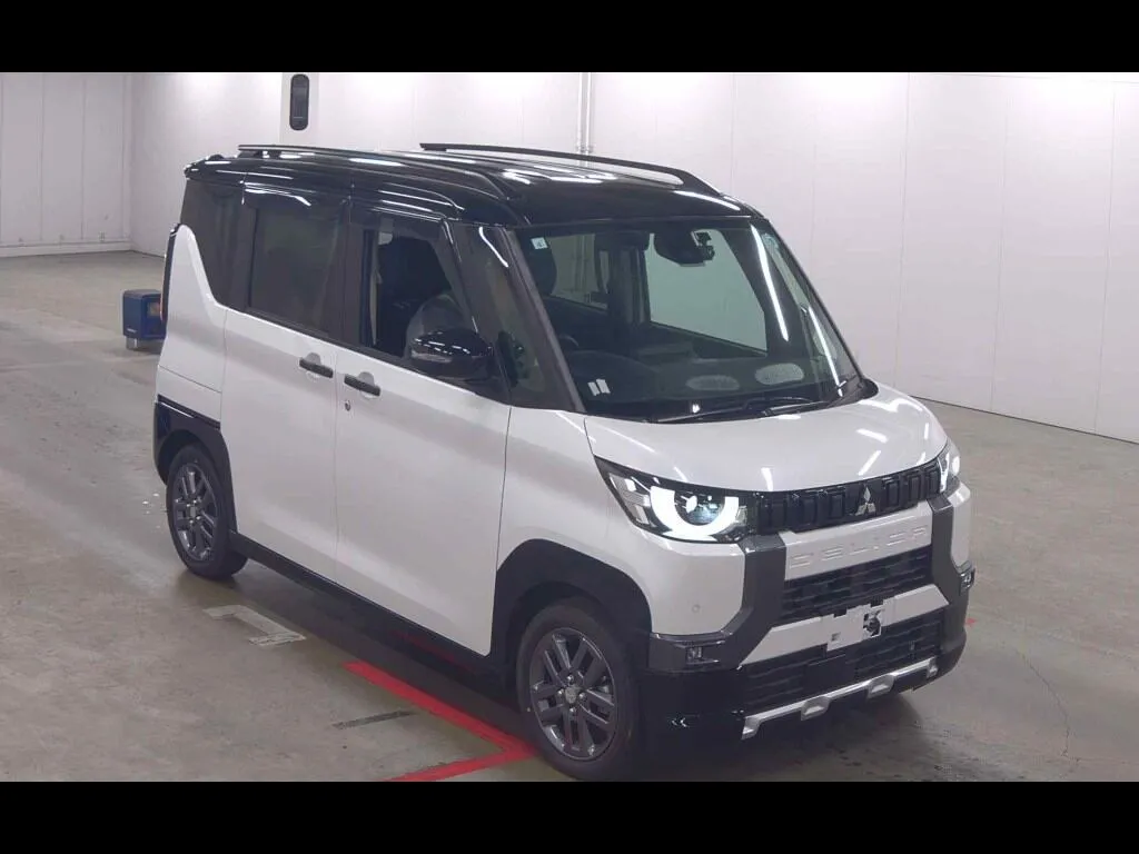 MITSUBISHI DELICA MINI 4WD T PREMIUM