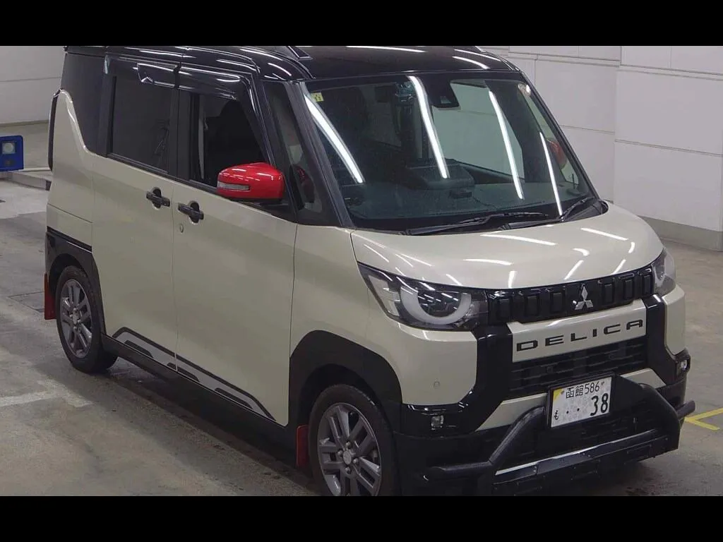 MITSUBISHI DELICA MINI 4WD T PREMIUM