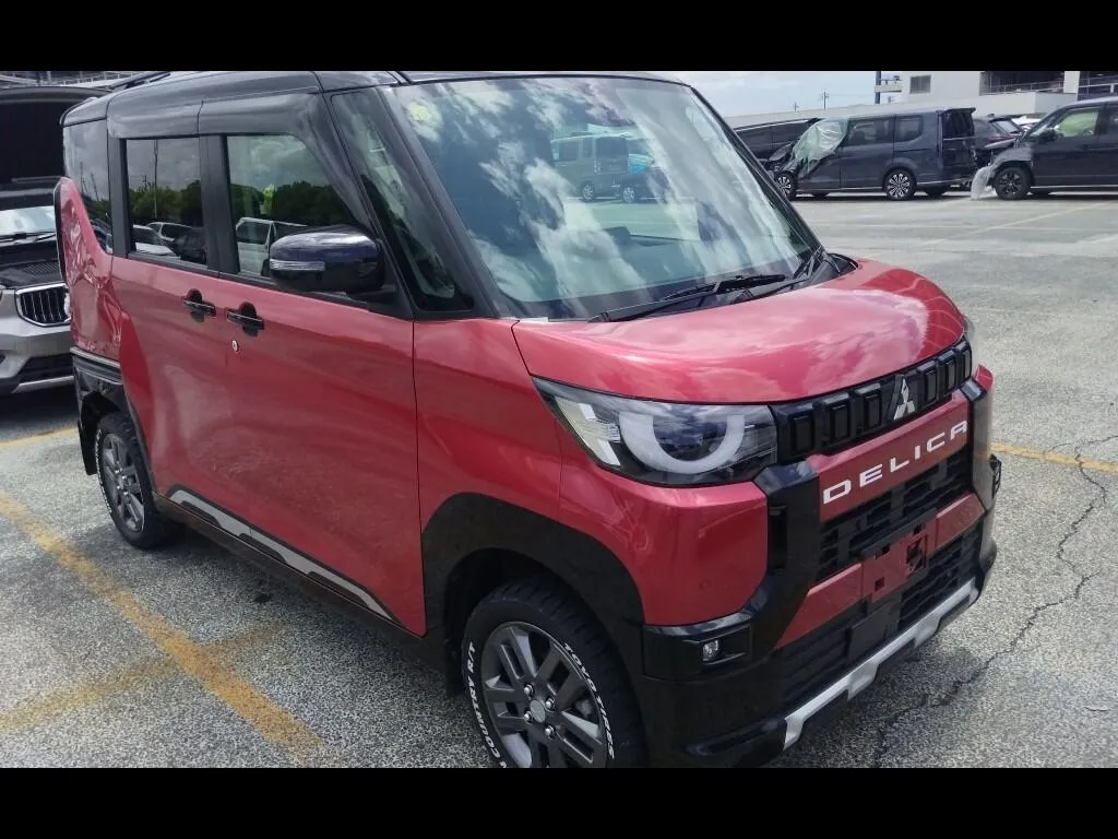 MITSUBISHI DELICA MINI 4WD T PREMIUM
