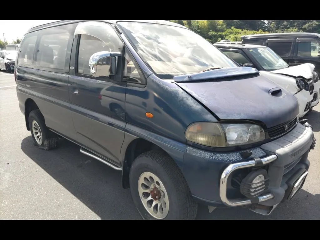 MITSUBISHI DELICA SPACE GEAR 4D 4WD SUPER EXCEED