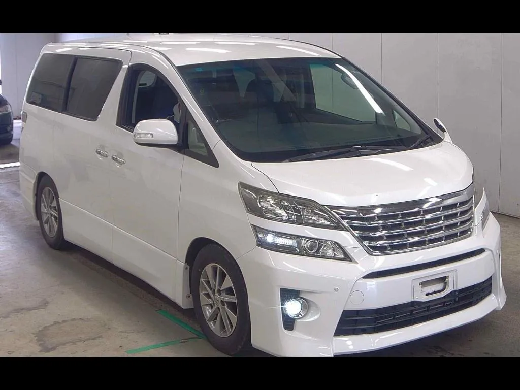 TOYOTA VELLFIRE HYBRID 4WD ZR