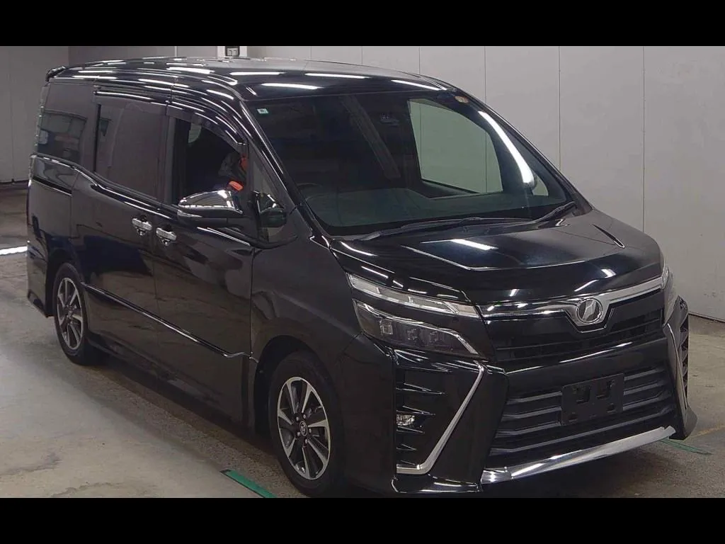 TOYOTA VOXY ZS KIRAMEKI