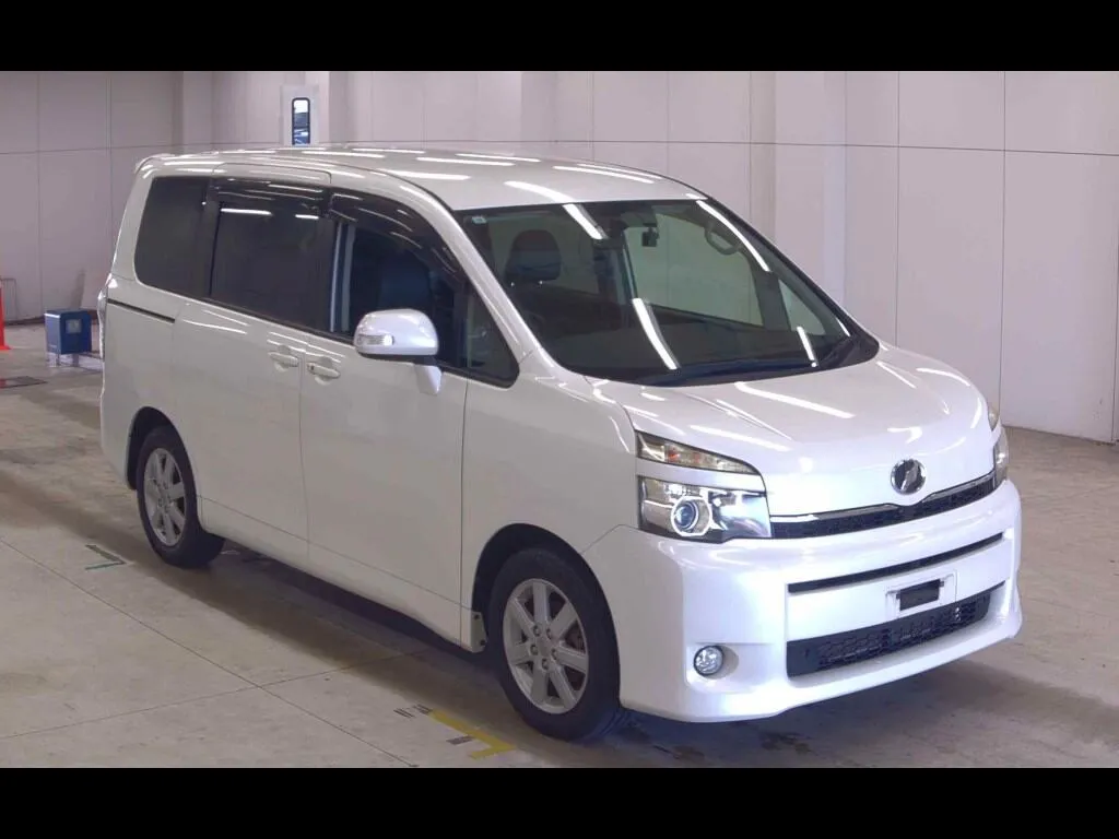 TOYOTA VOXY X L EDITION