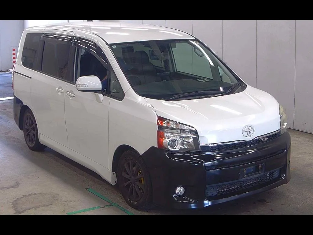 TOYOTA VOXY X L EDITION