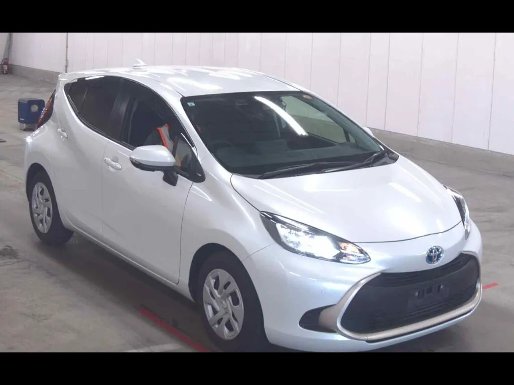 TOYOTA AQUA G
