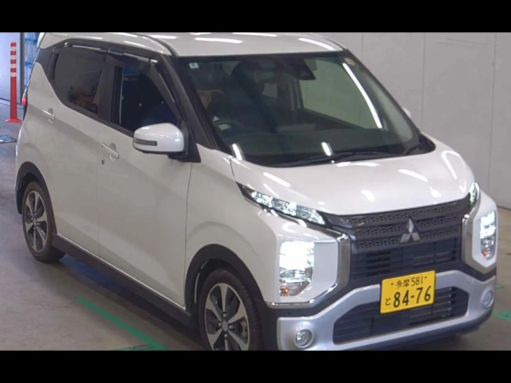 MITSUBISHI EK X T