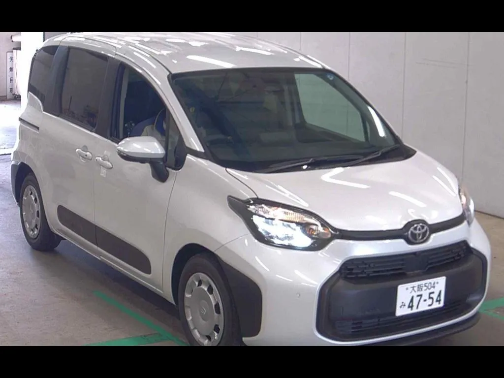 TOYOTA SIENTA HYBRID G
