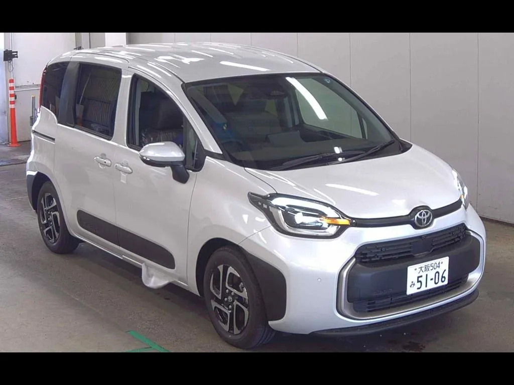 TOYOTA SIENTA HYBRID Z