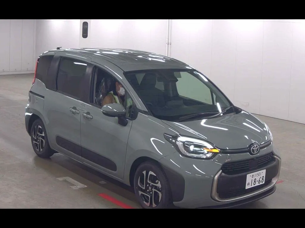TOYOTA SIENTA HYBRID Z