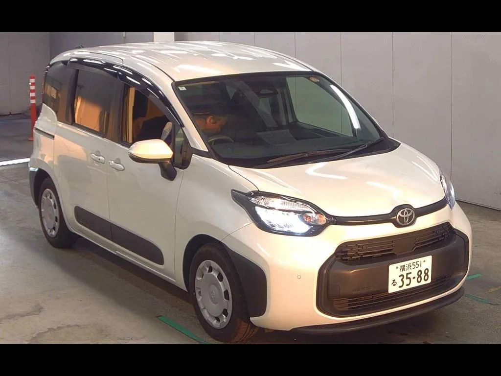 TOYOTA SIENTA HYBRID G