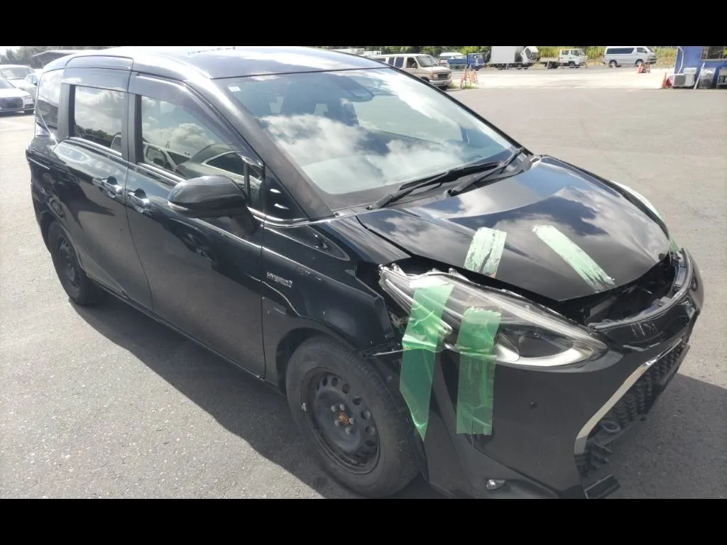 TOYOTA SIENTA HYBRID G CUERO