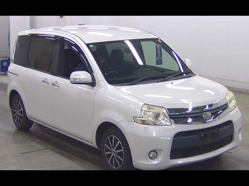 TOYOTA SIENTA DICE