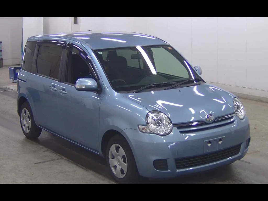 TOYOTA SIENTA X L PACKAGE