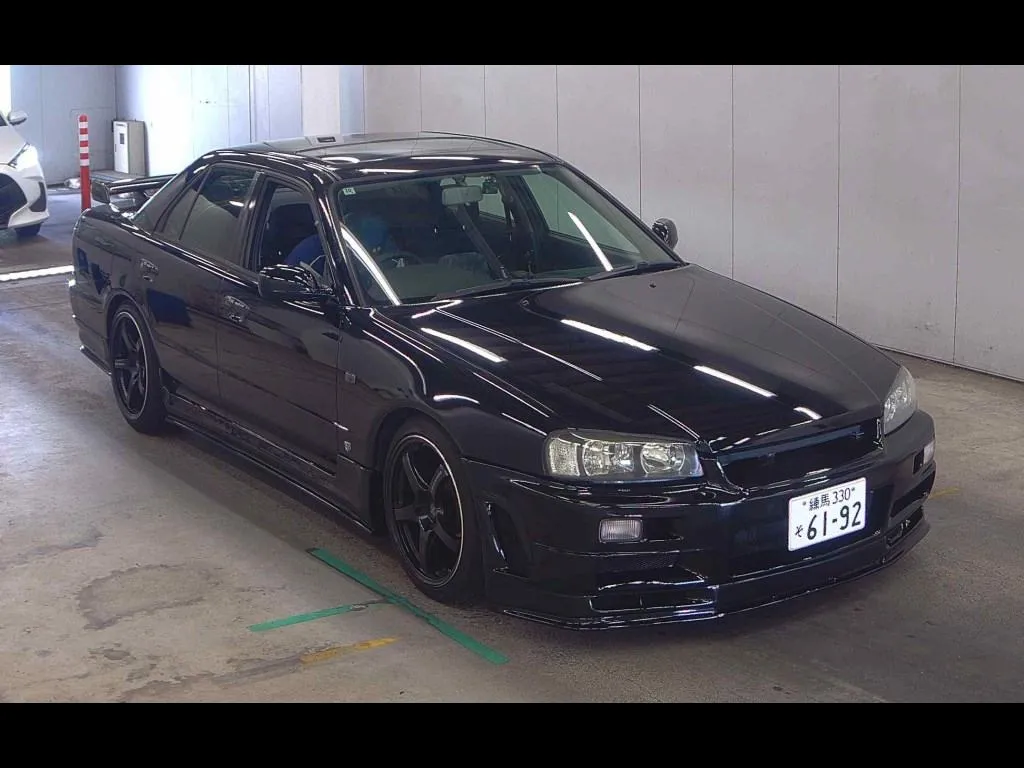 NISSAN SKYLINE 4D GT