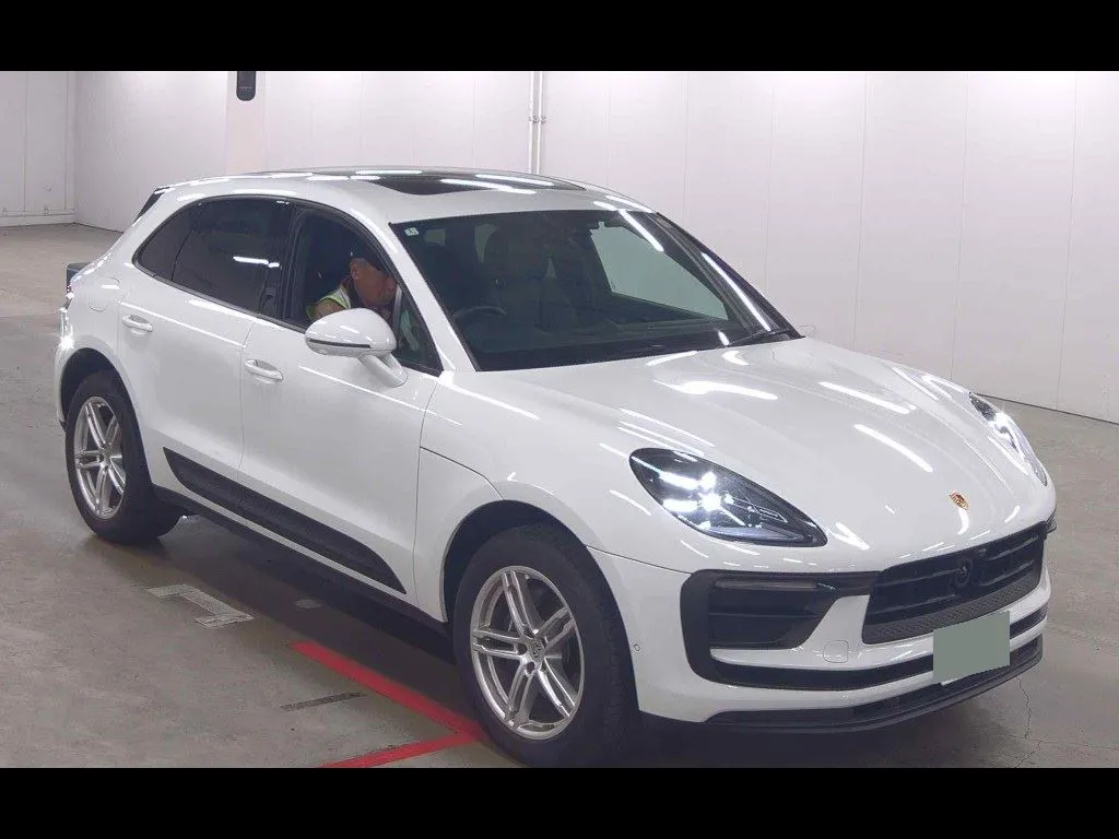 PORSCHE MACAN 4WD BASE GRADE
