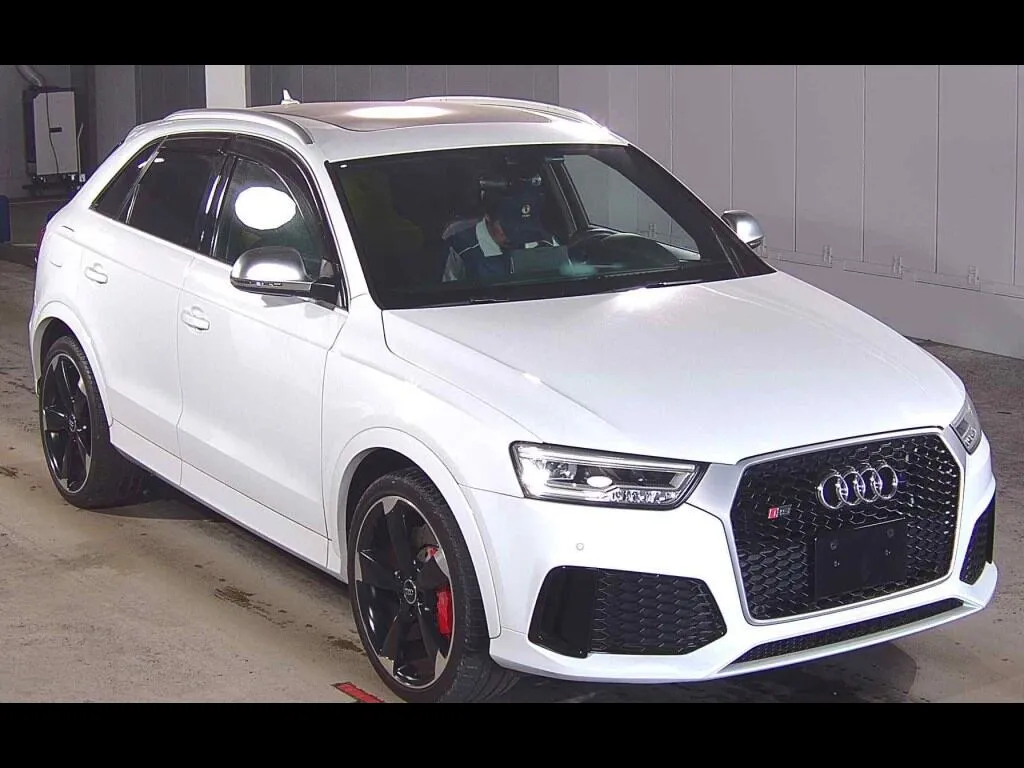 AUDI RS Q3 4WD BASE GRADE