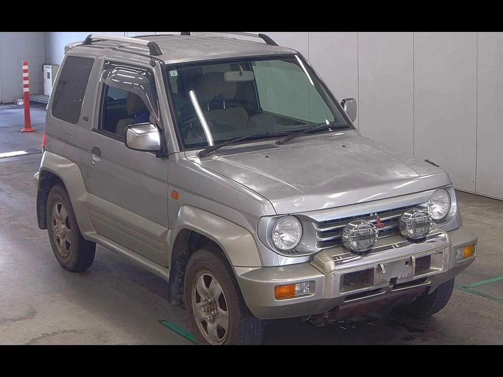 MITSUBISHI PAJERO JR 4WD