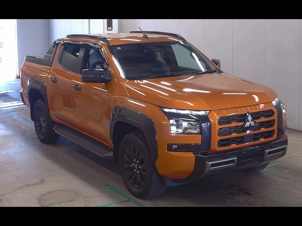 MITSUBISHI TRITON 4WD GSR
