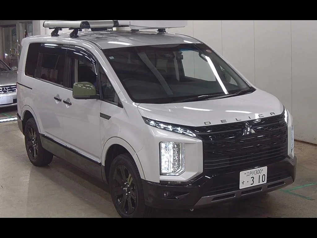 MITSUBISHI DELICA D:5 4WD CHAMONIX