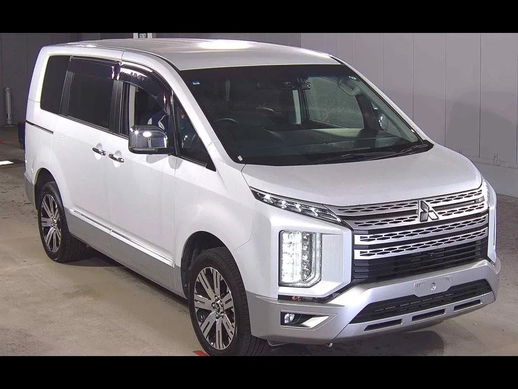MITSUBISHI DELICA D:5 4WD P