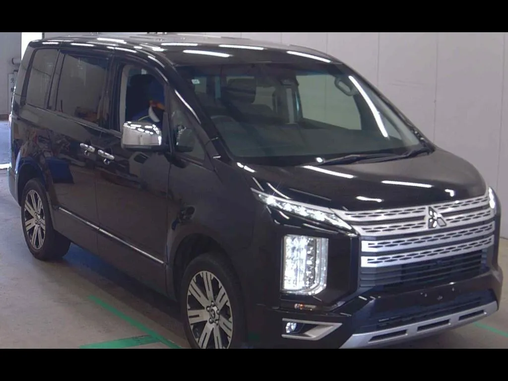 MITSUBISHI DELICA D:5 4WD P