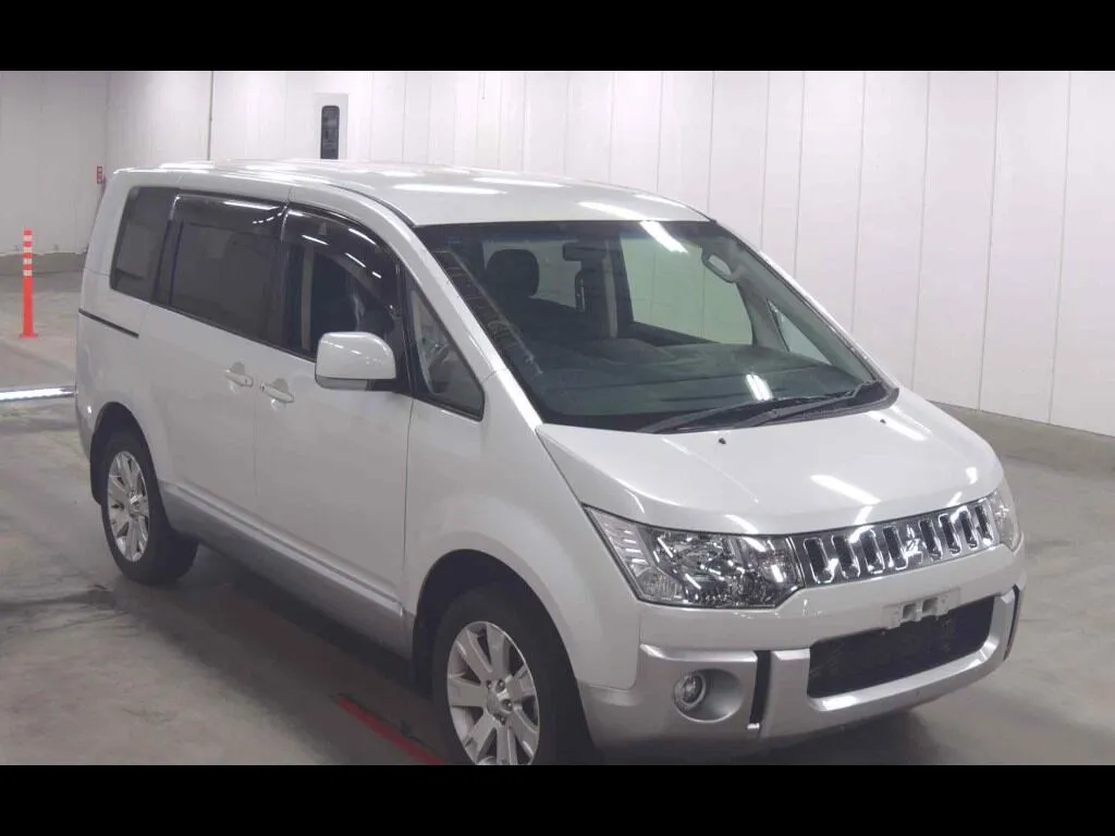 MITSUBISHI DELICA D:5 4WD D POWER PACKAGE