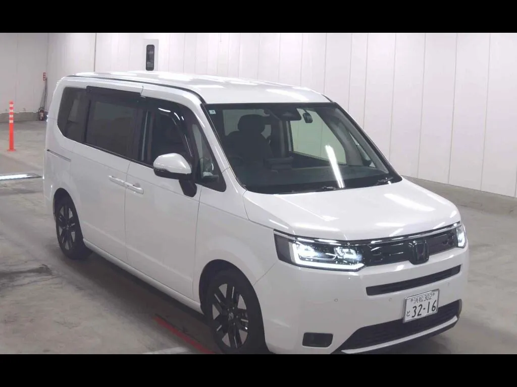HONDA STEPWAGON 5D EHEV AIR