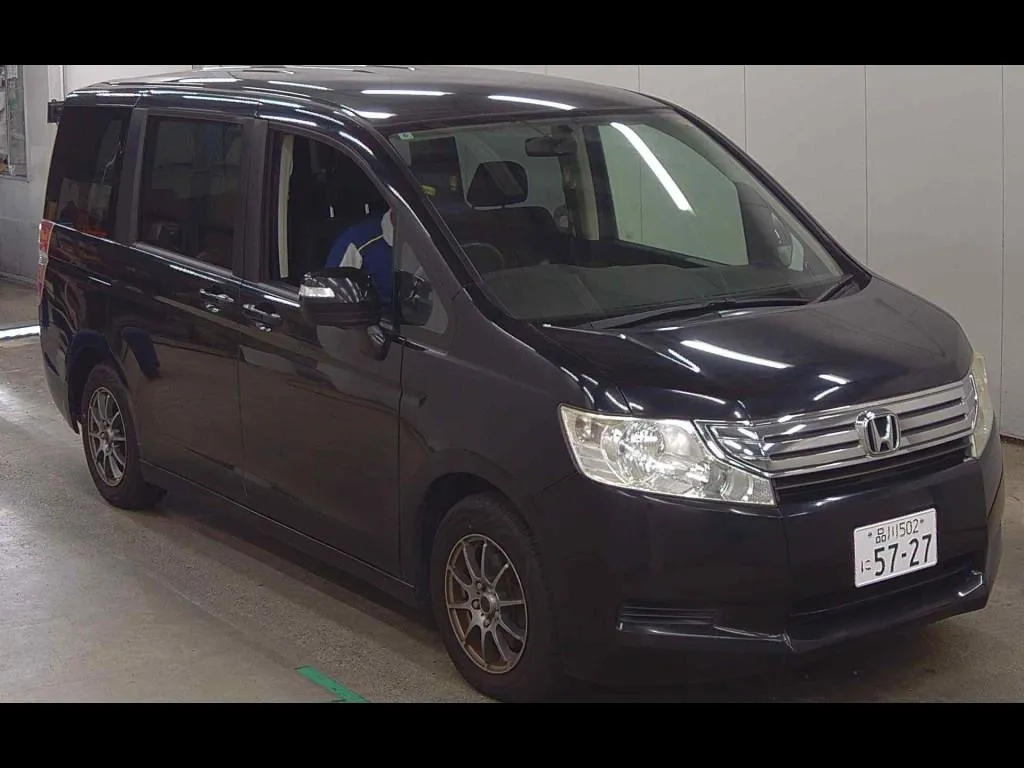 HONDA STEPWAGON 5D G HID EDITION