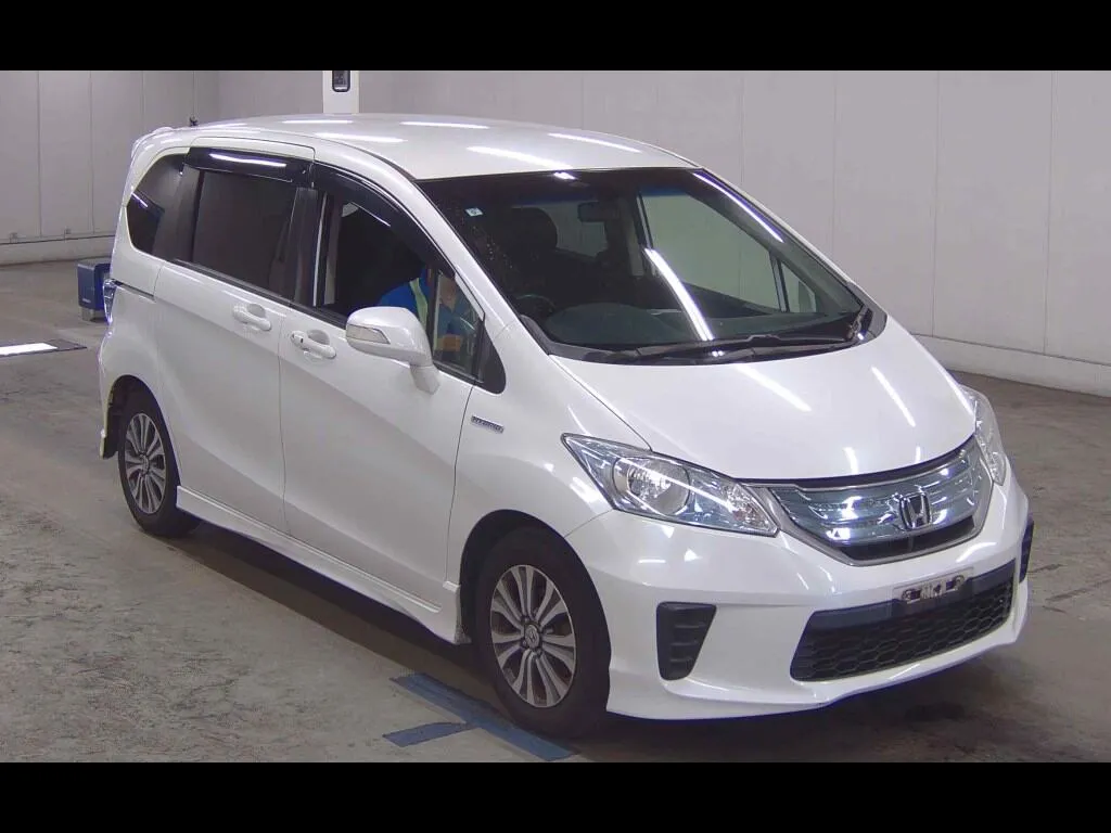 HONDA FREED HYBRID JUST SELECTION