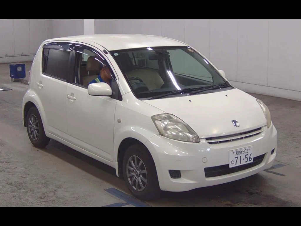 TOYOTA PASSO X IRODORI