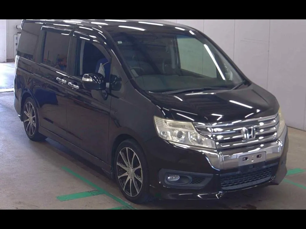 HONDA STEPWAGON SPADA Z