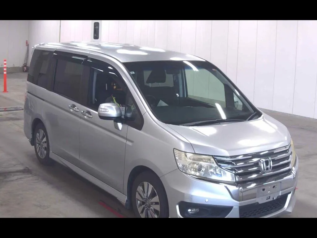 HONDA STEPWAGON SPADA Z