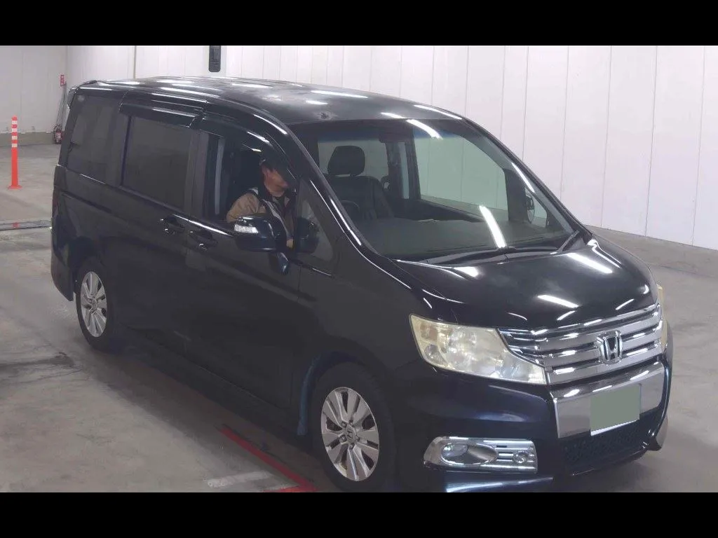 HONDA STEPWAGON SPADA Z