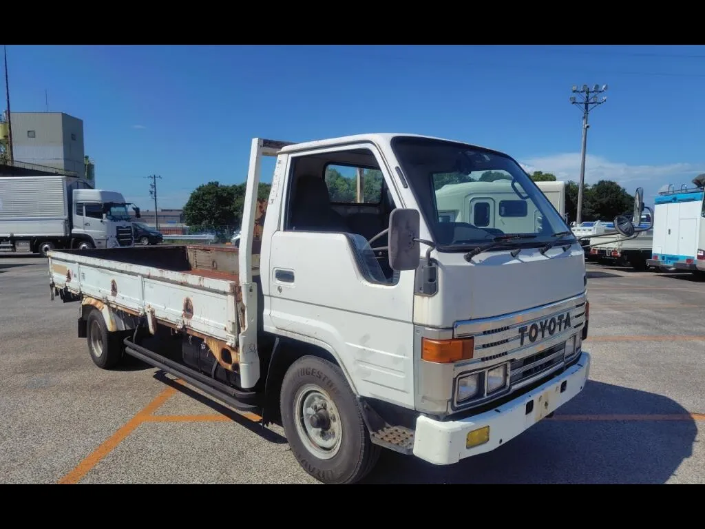 TOYOTA DYNA TRUCK 2D