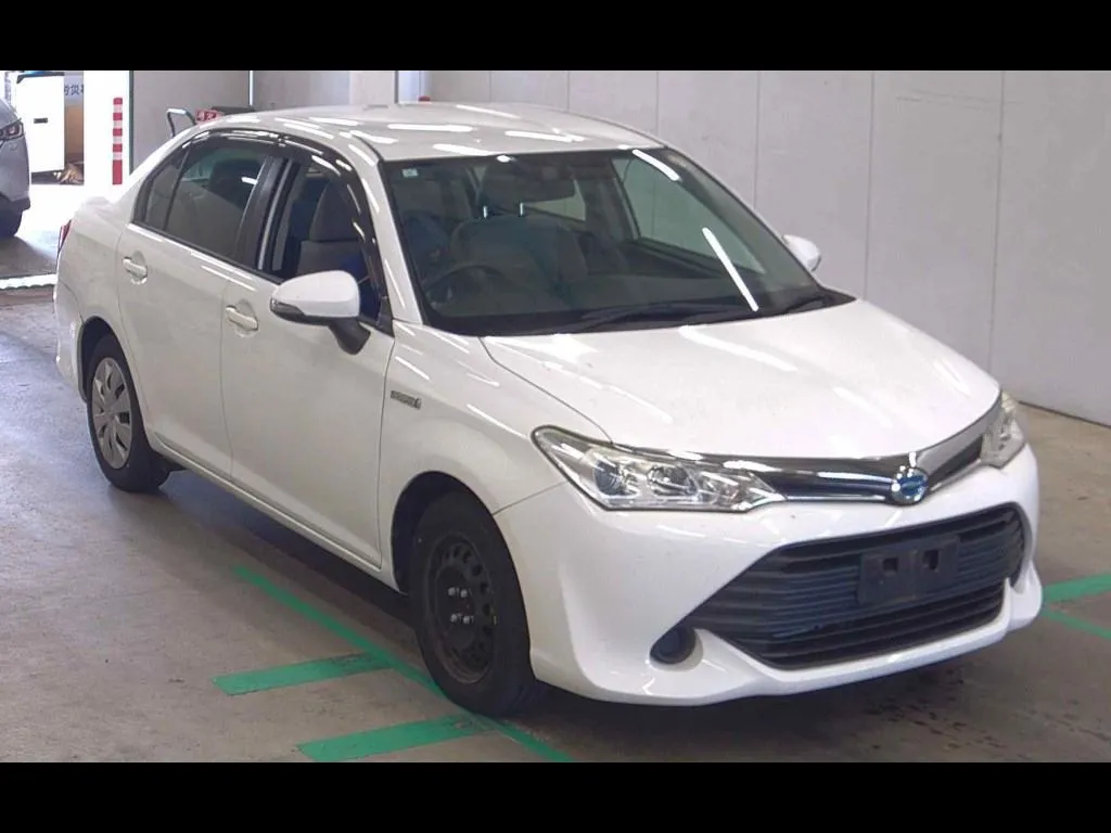 TOYOTA COROLLA AXIO HYBRID