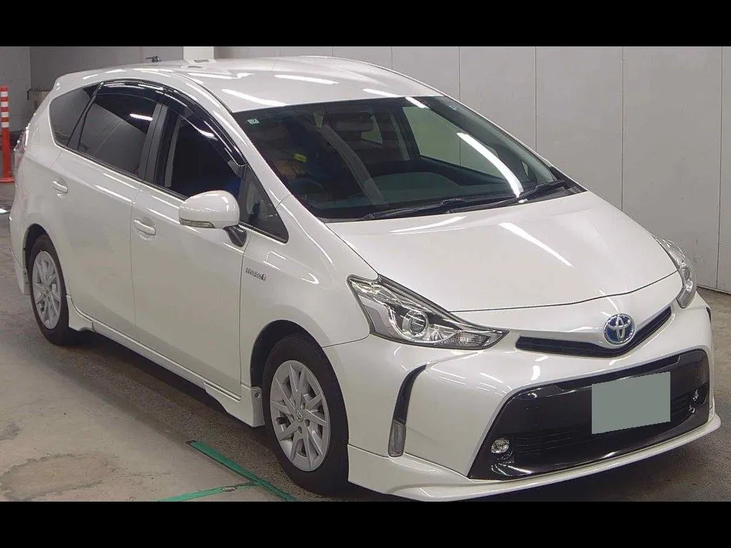 TOYOTA PRIUS ALPHA S