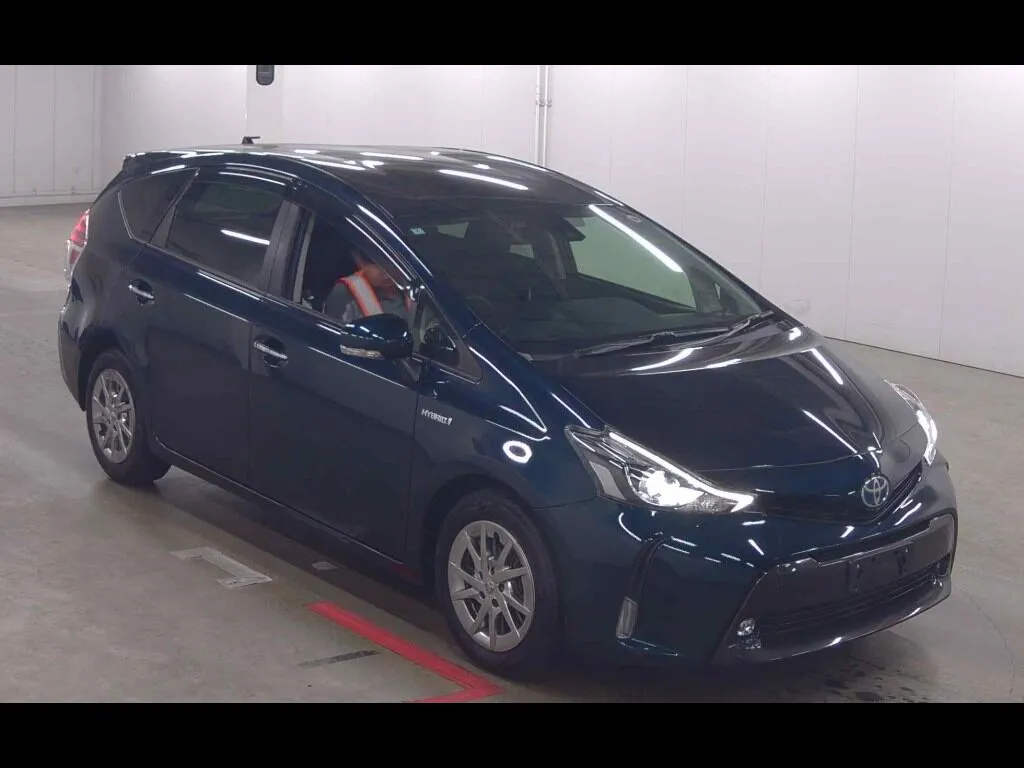 TOYOTA PRIUS ALPHA S TUNE BLACK Ⅱ
