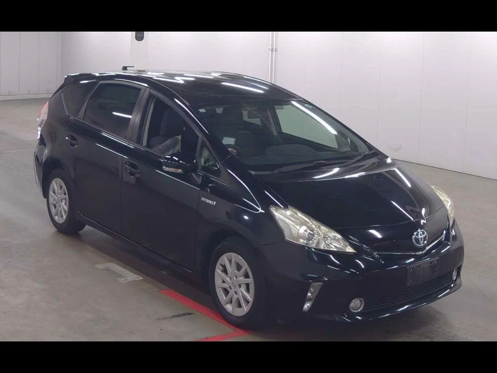 TOYOTA PRIUS ALPHA S