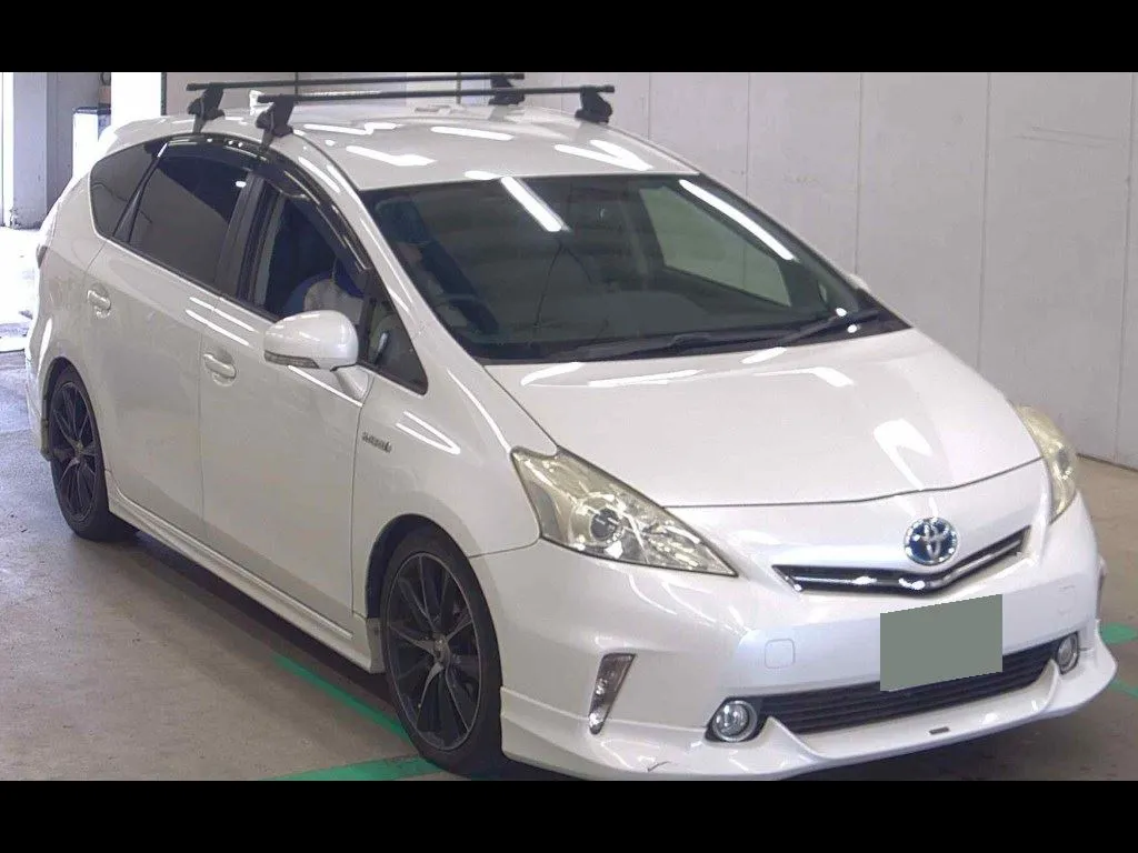 TOYOTA PRIUS ALPHA S