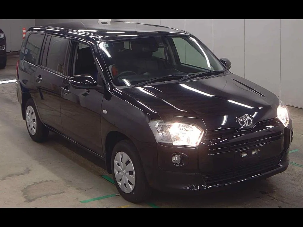 TOYOTA PROBOX 4WD F