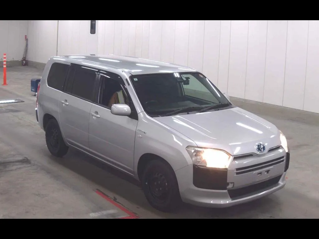 TOYOTA PROBOX HYBRID F
