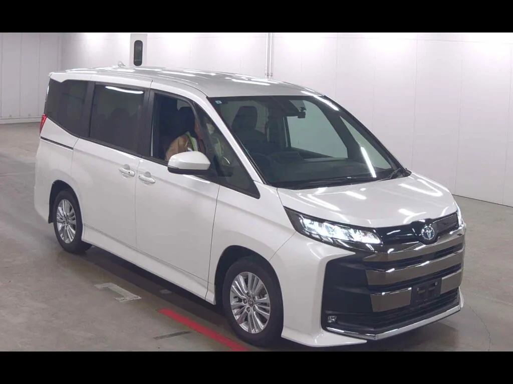TOYOTA NOAH HYBRID S-G