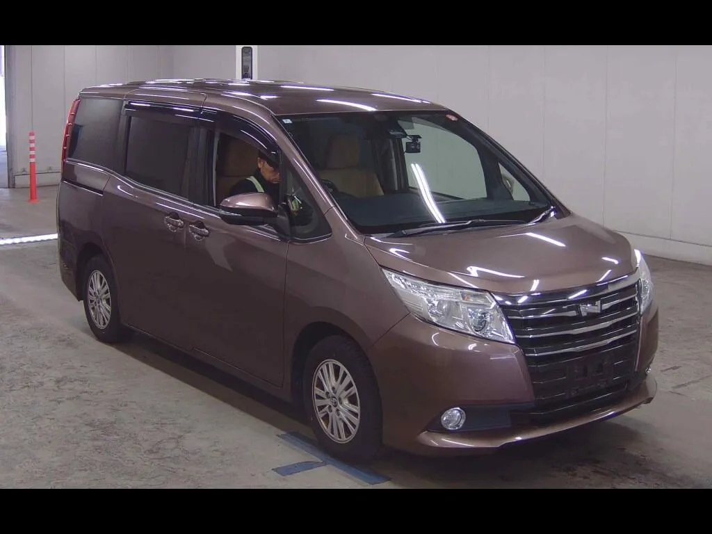 TOYOTA NOAH G
